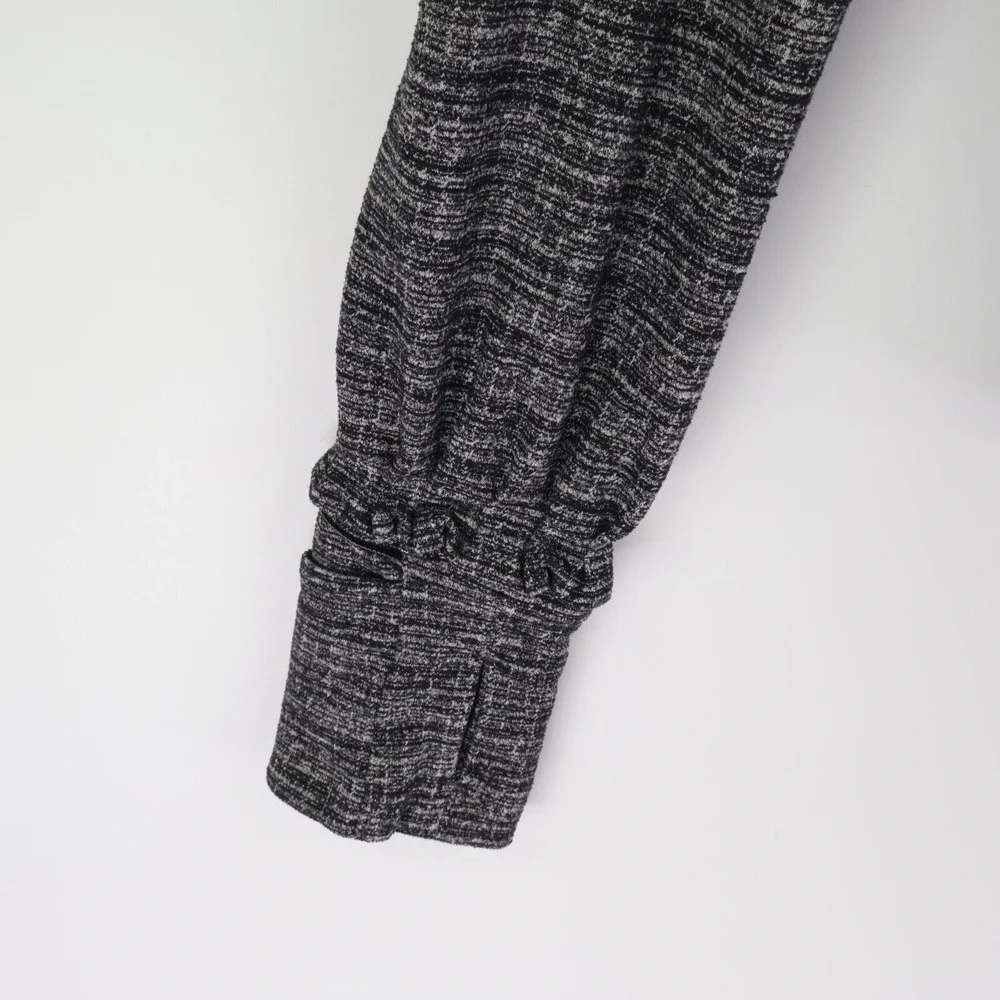 Lululemon Activewear Hooded Pullover Jacket Womens 6 Gray‎ Heathered Thumbholes